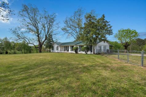 781 Ardmore Highway Taft TN 38488