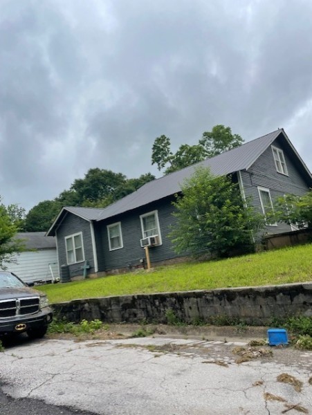 220 Lafayette Avenue Lawrenceburg TN 38464