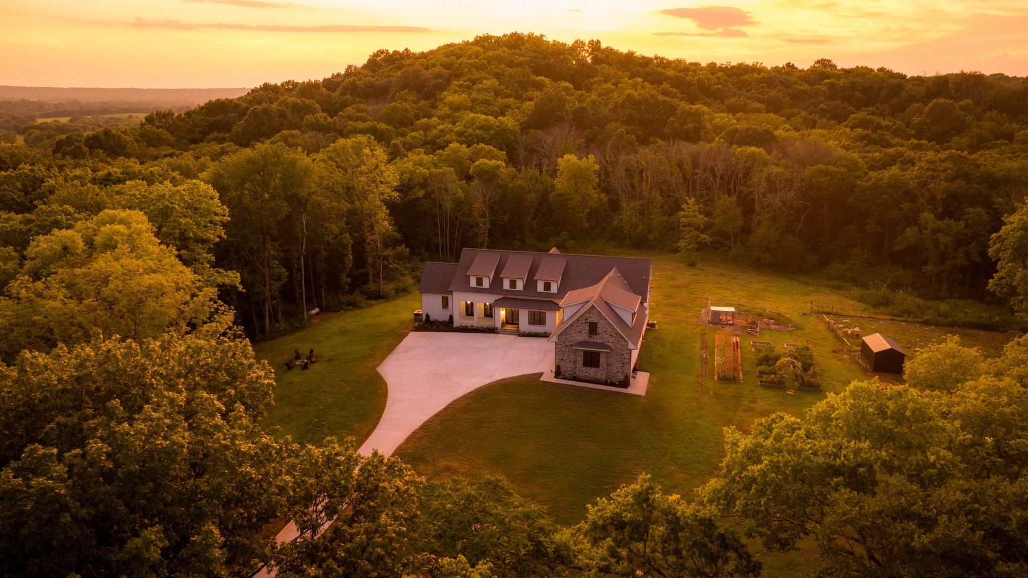1489 Old Tva Road Columbia TN 38401