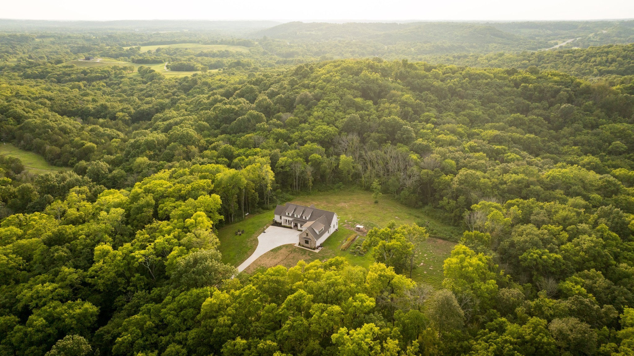 1489 Old Tva Road Columbia TN 38401
