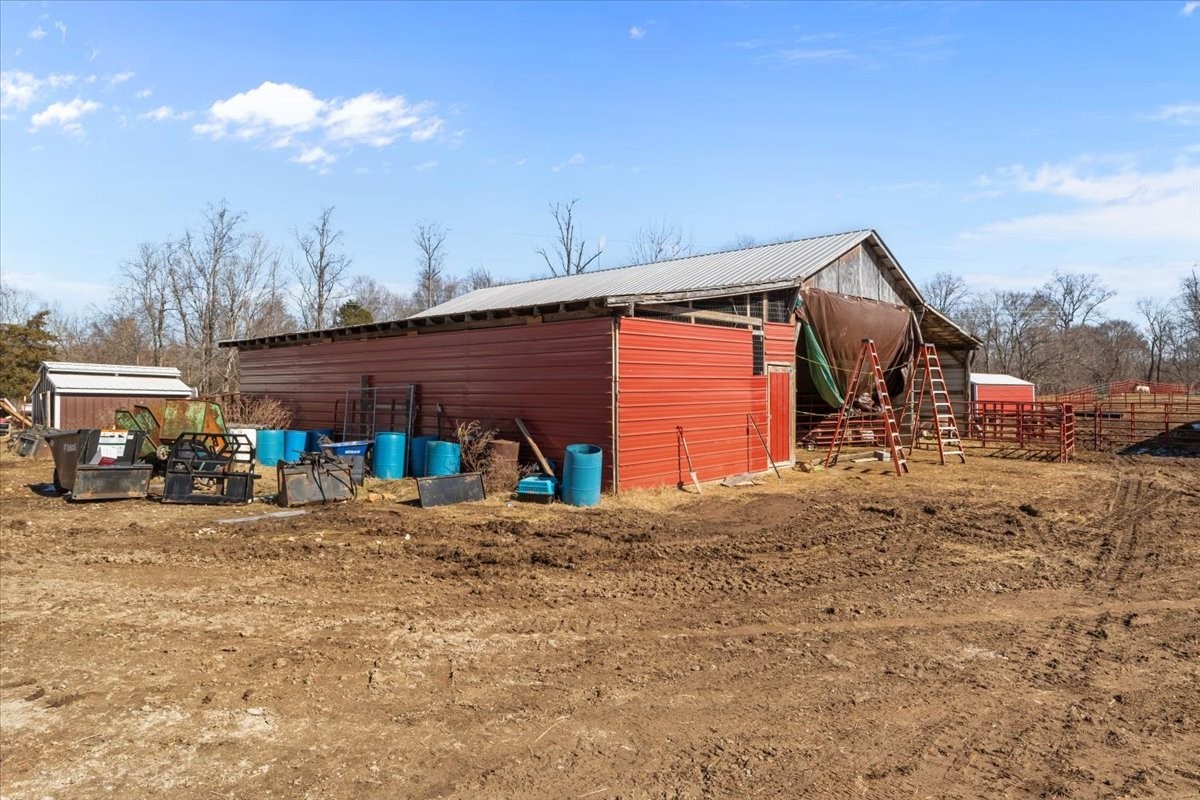 1429 Hunley Branch Road Charlotte TN 37036