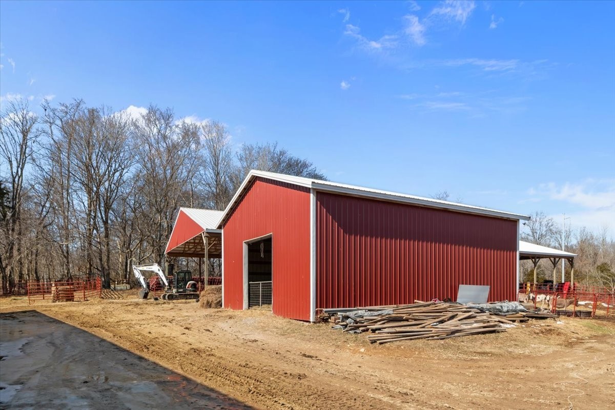 1429 Hunley Branch Road Charlotte TN 37036