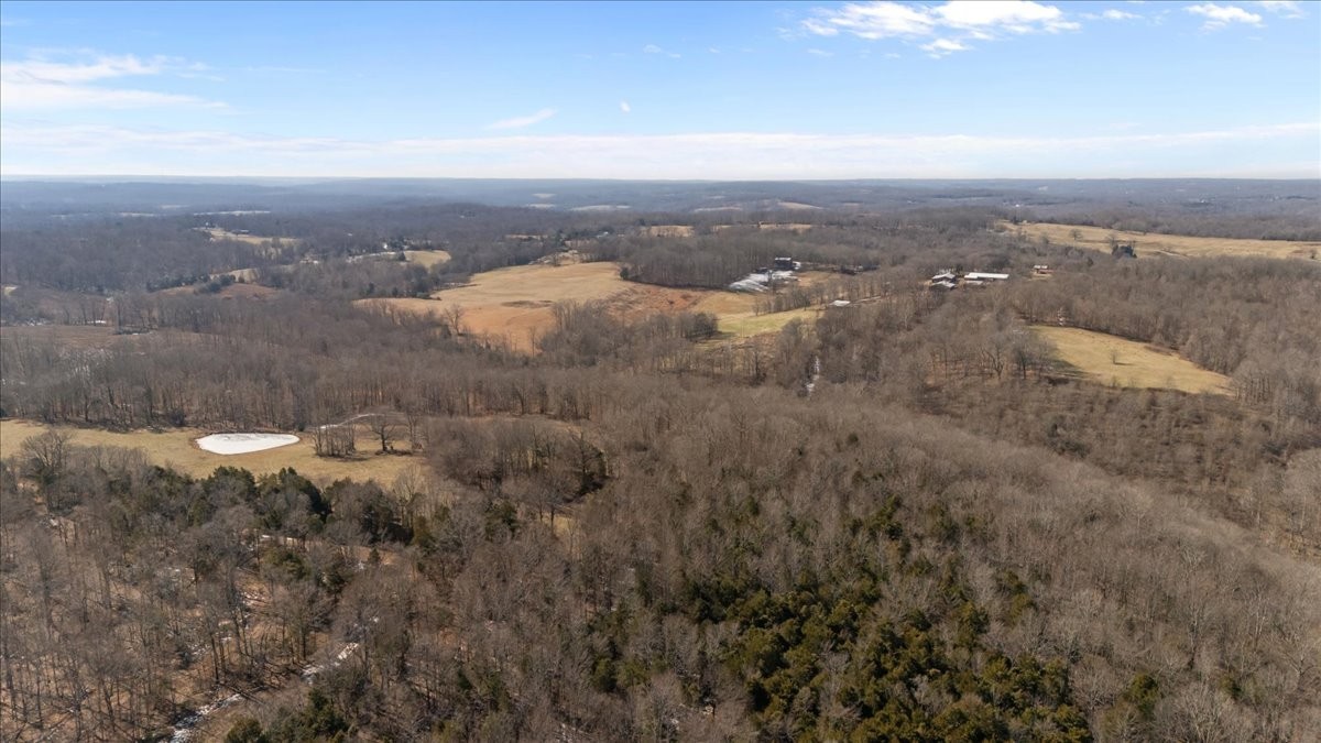 1429 Hunley Branch Road Charlotte TN 37036