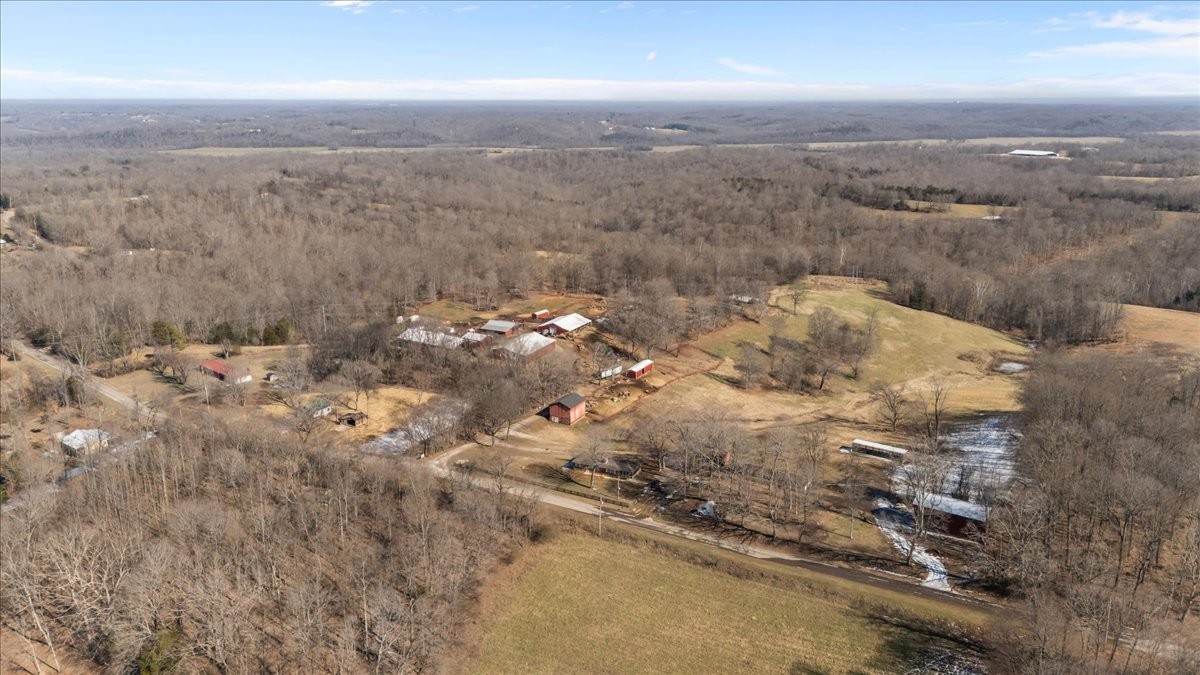1429 Hunley Branch Road Charlotte TN 37036