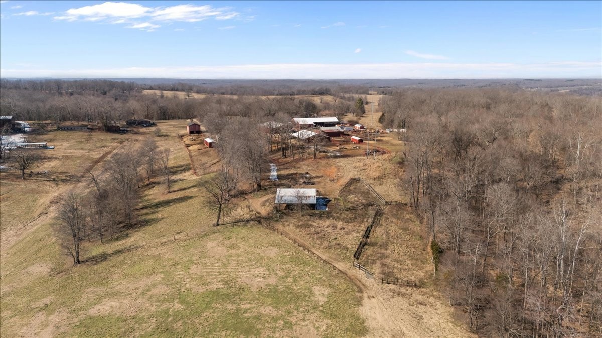 1429 Hunley Branch Road Charlotte TN 37036