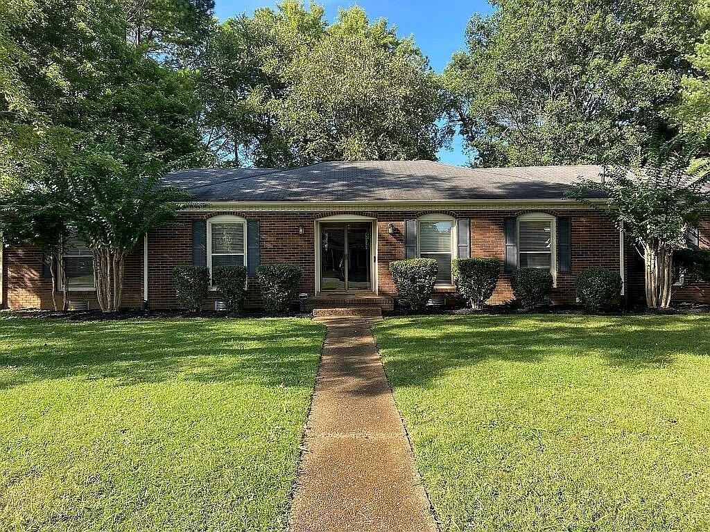 1814 Haynes Drive Murfreesboro TN 37129