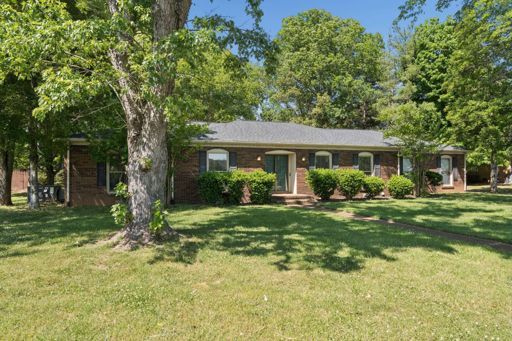 1814 Haynes Drive Murfreesboro TN 37129
