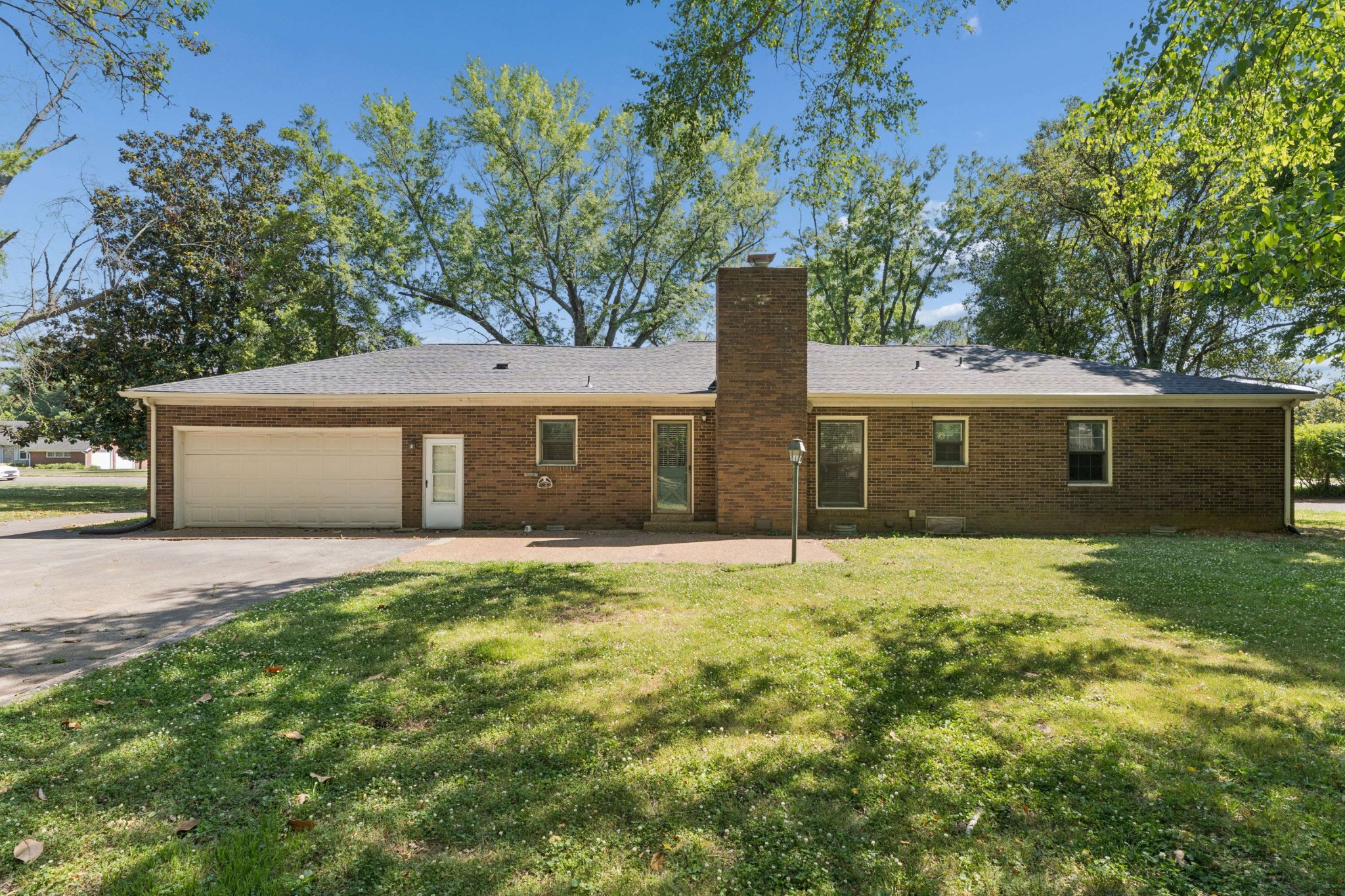 1814 Haynes Drive Murfreesboro TN 37129