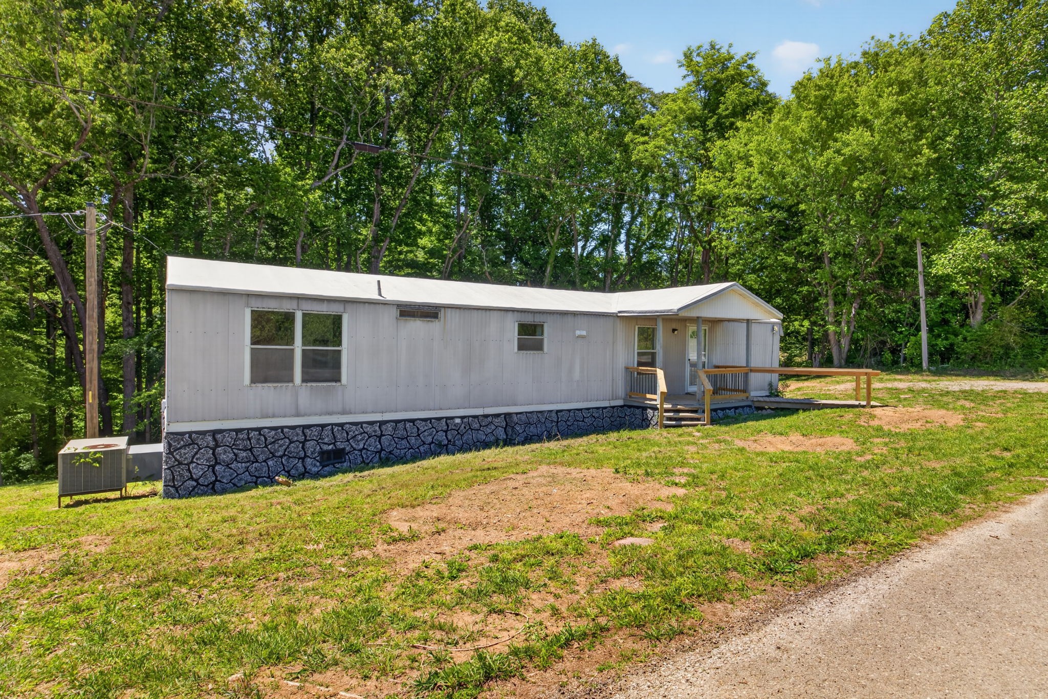 1086 O D Rogers Road Baxter TN 38544