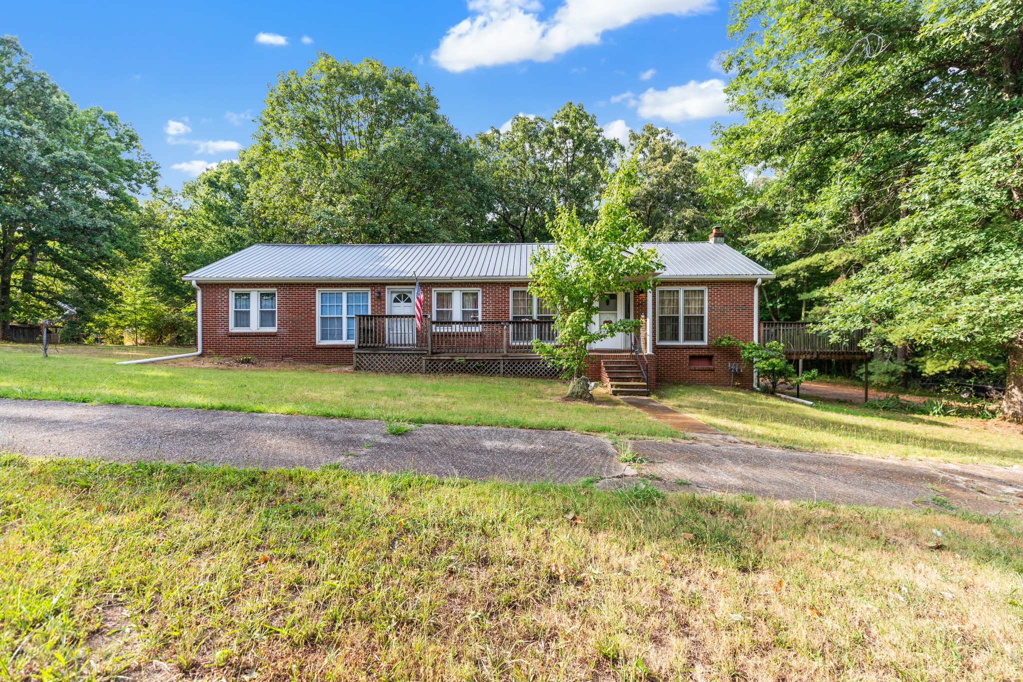 5480 Highway 100 Lyles TN 37098