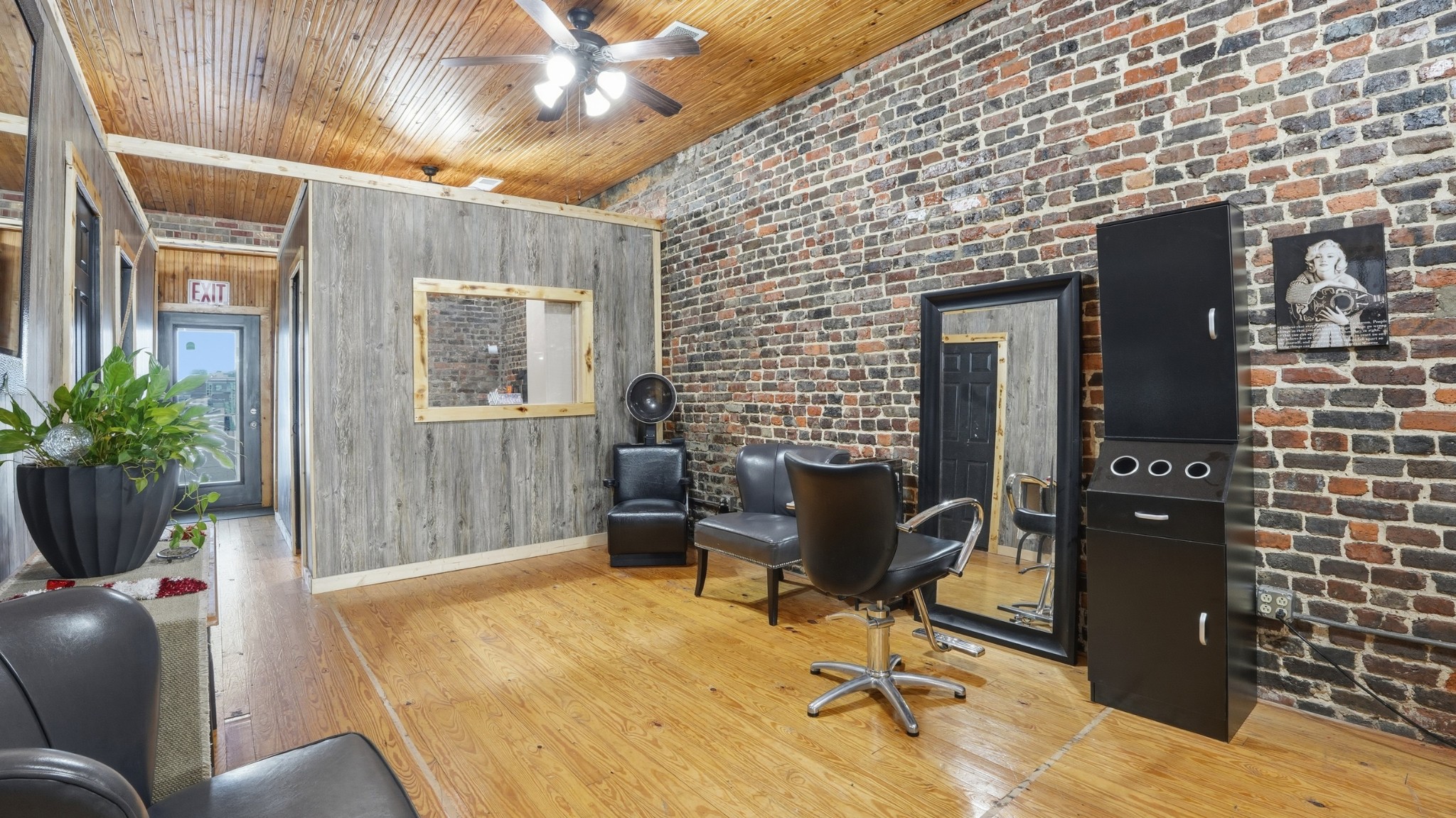 119 Main Ave, S Fayetteville TN 37334