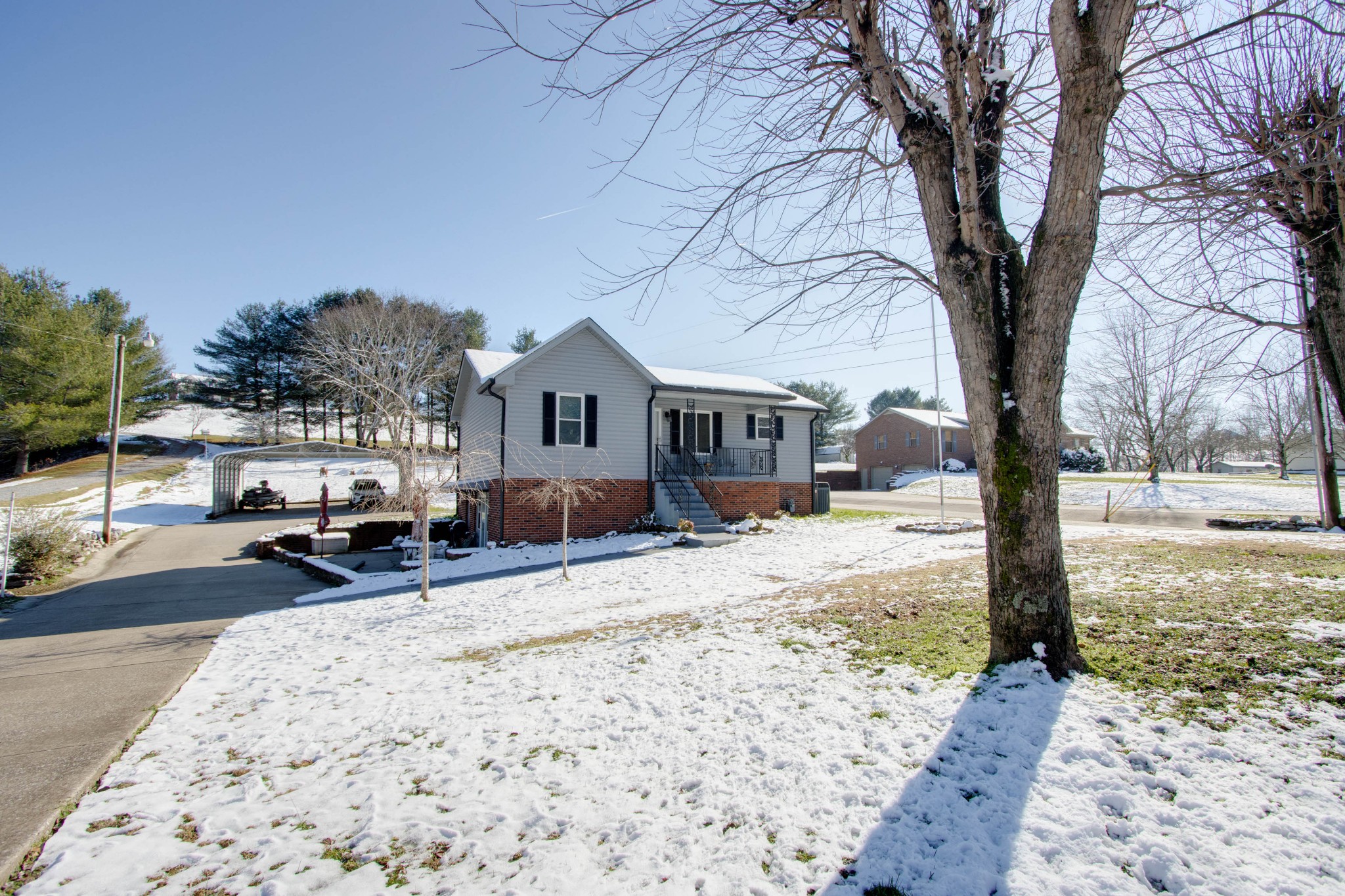 49 Bradford Hill Road Brush Creek TN 38547