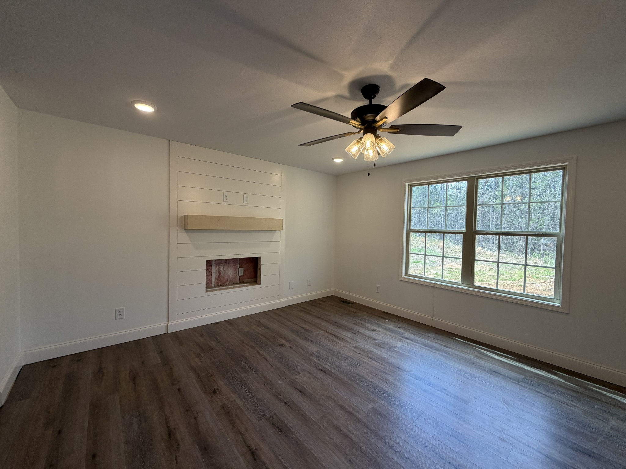 58 Hilltop Clarksville TN 37040