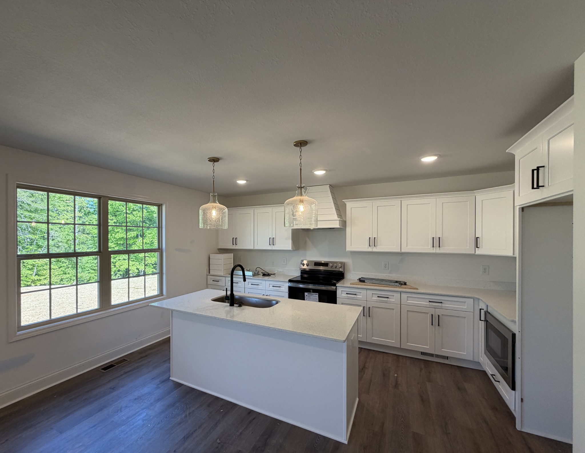 58 Hilltop Clarksville TN 37040