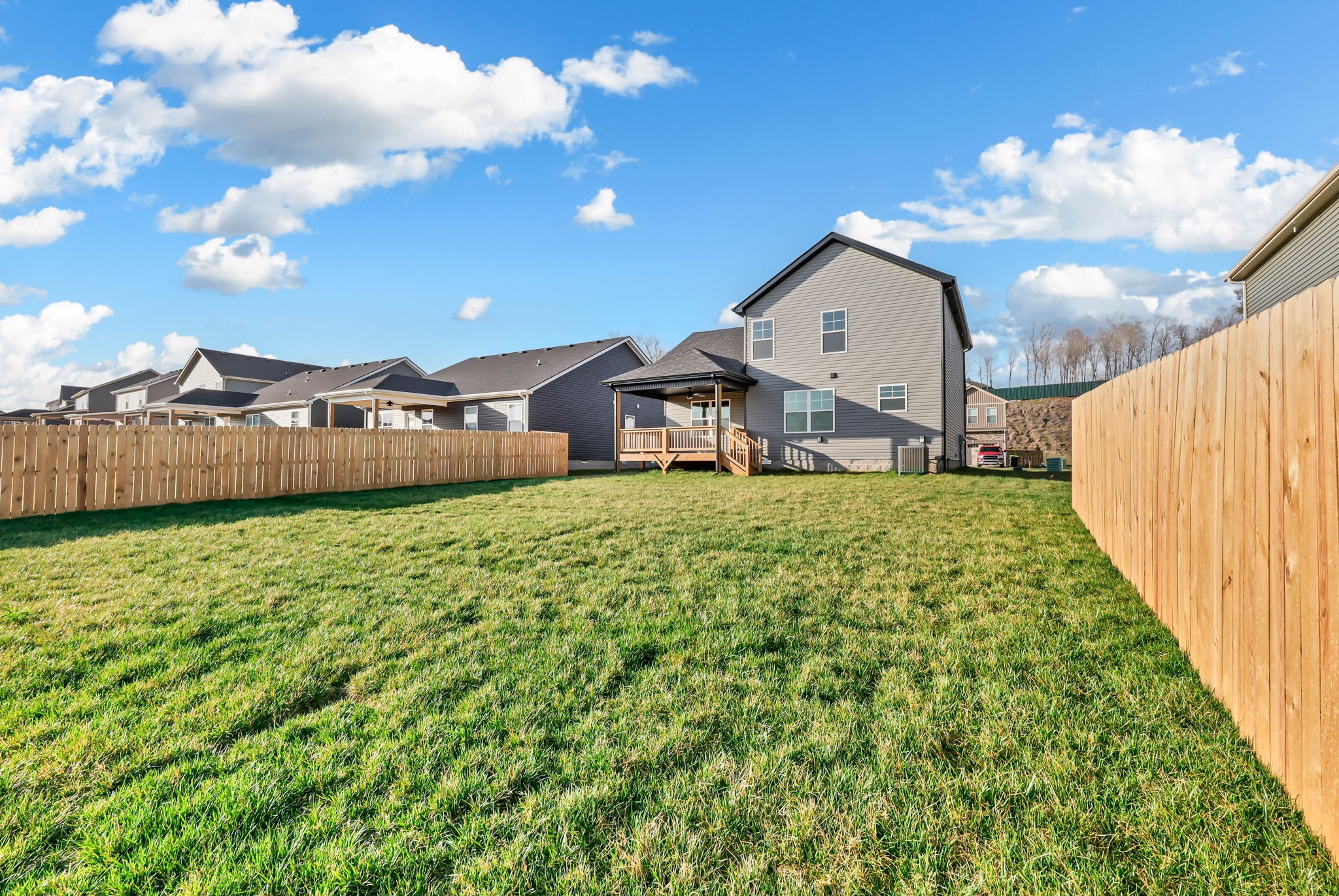 271 Cardinal Creek Clarksville TN 37040