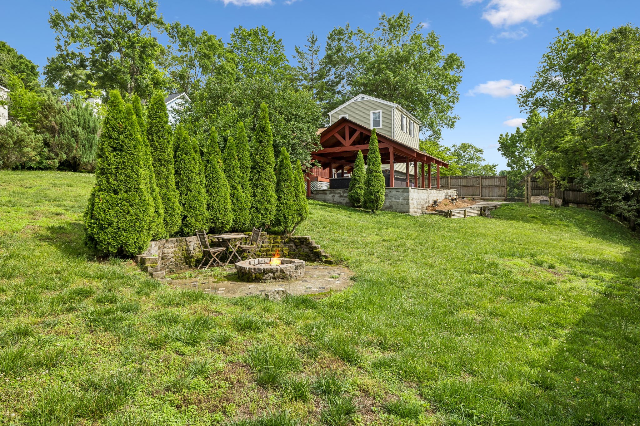 1105 Blythe Ct, E Nashville TN 37221