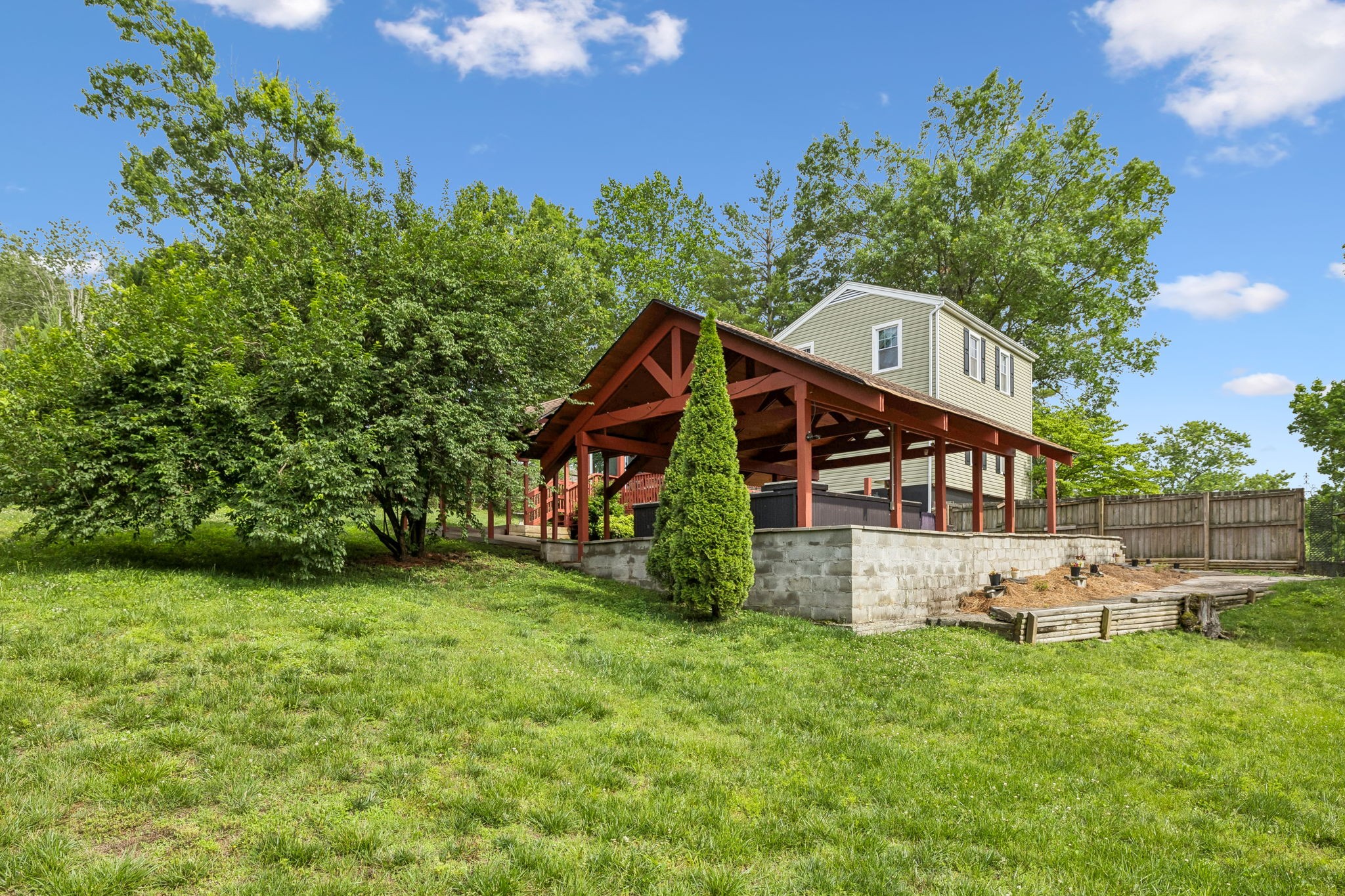 1105 Blythe Ct, E Nashville TN 37221