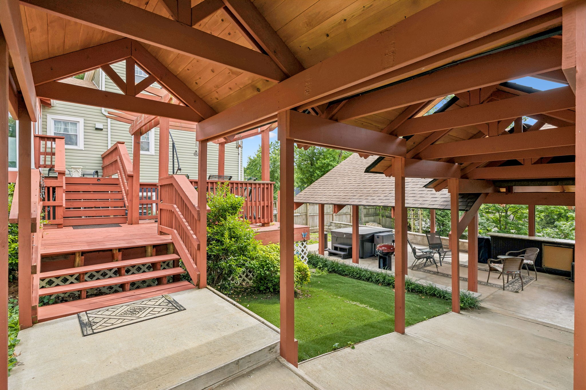 1105 Blythe Ct, E Nashville TN 37221