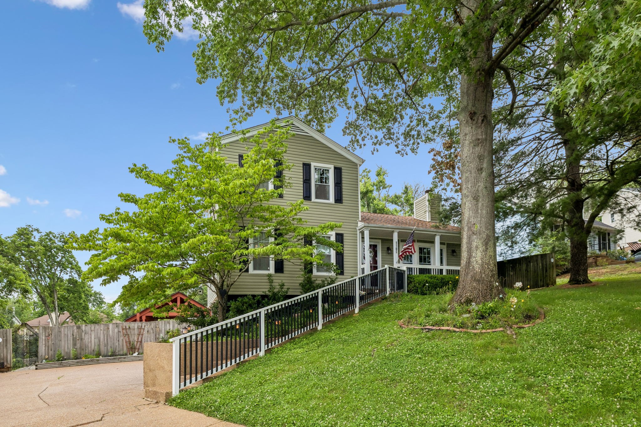 1105 Blythe Ct, E Nashville TN 37221