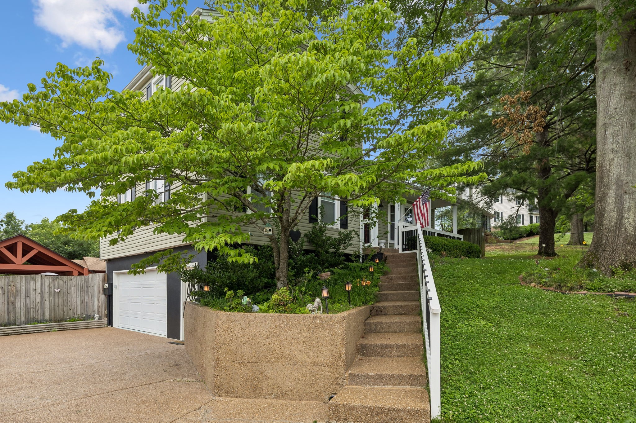 1105 Blythe Ct, E Nashville TN 37221