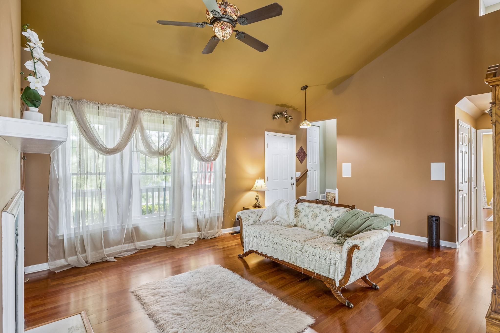 1105 Blythe Ct, E Nashville TN 37221