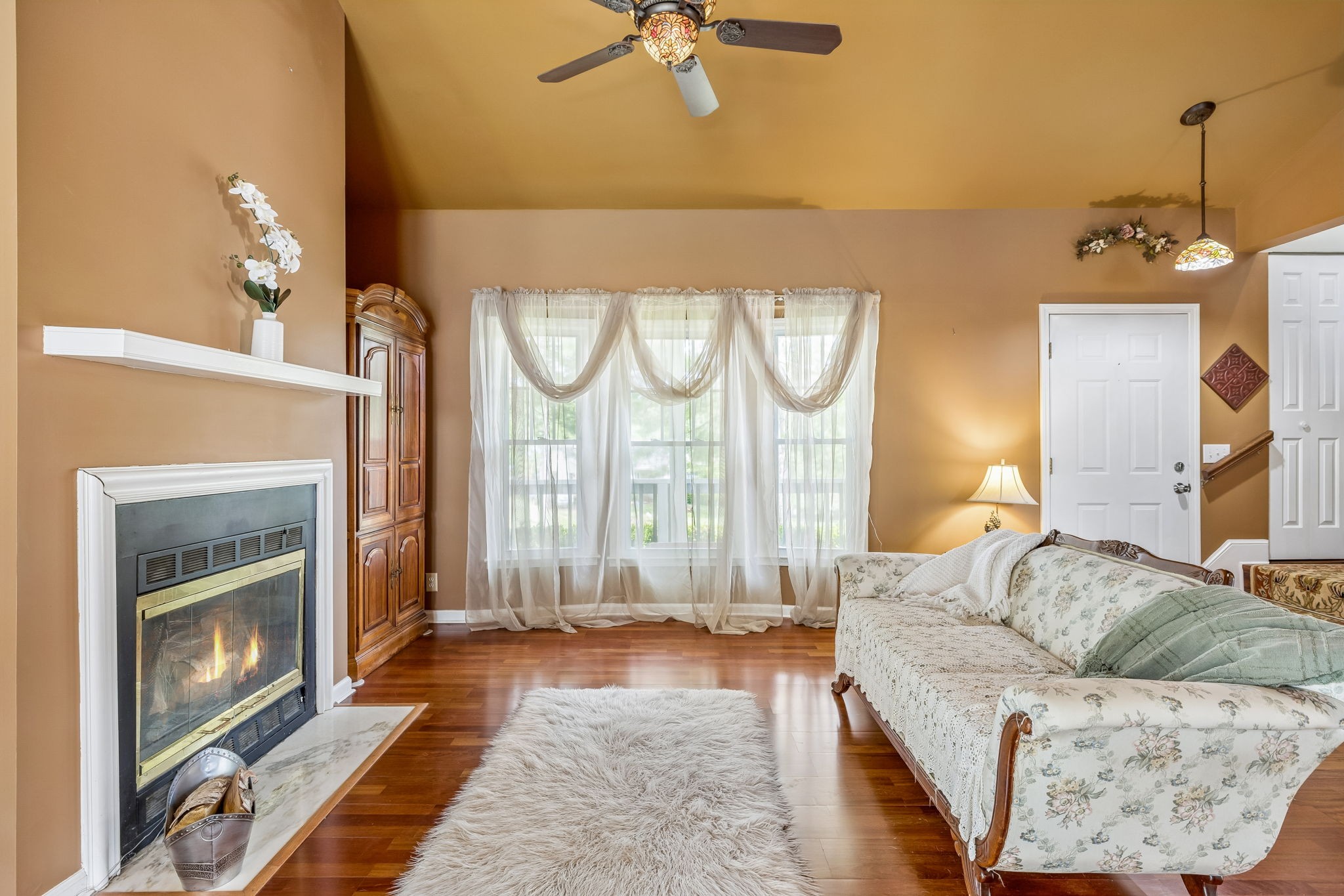 1105 Blythe Ct, E Nashville TN 37221