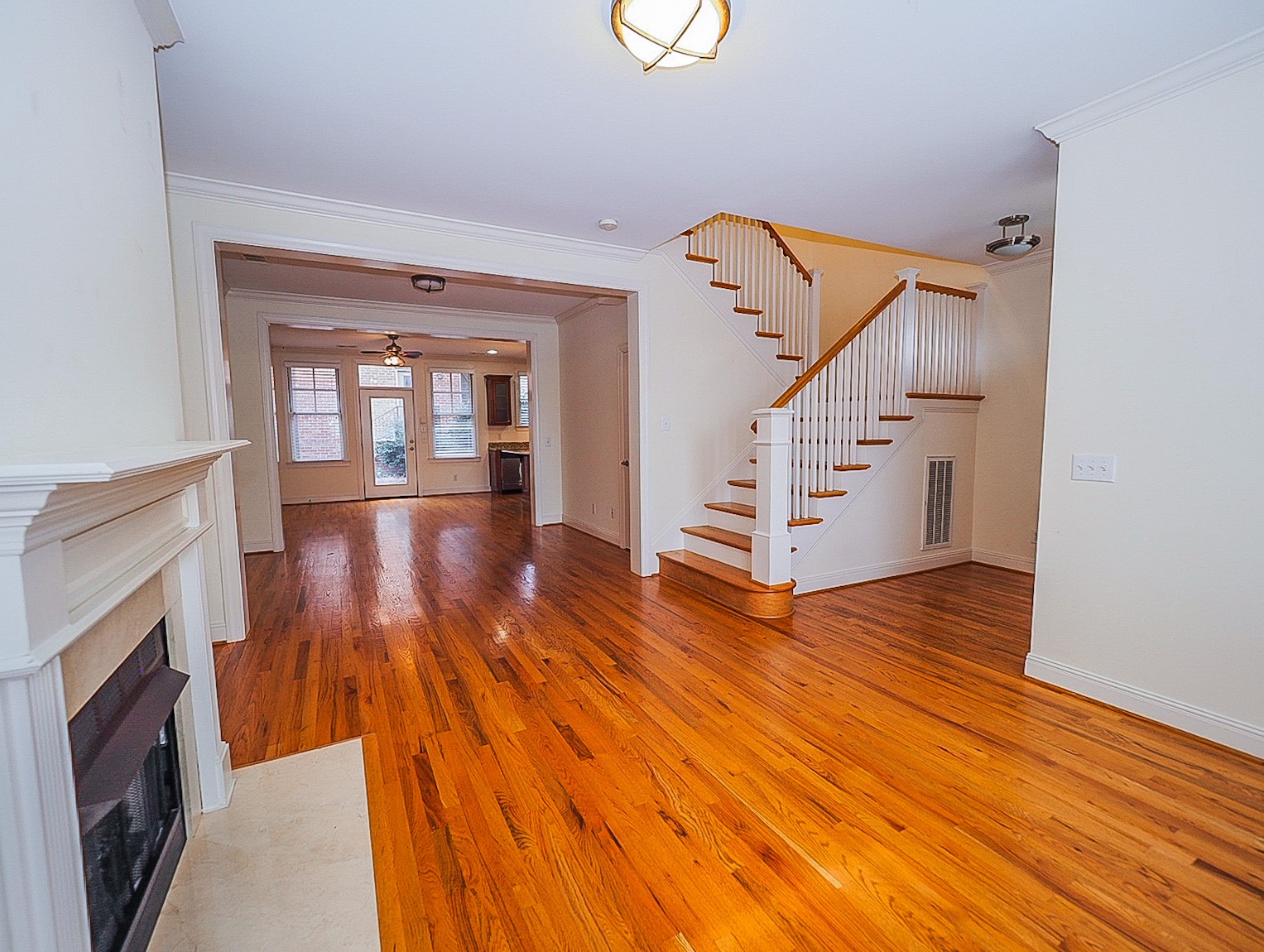 714 4th Ave, N Nashville TN 37219