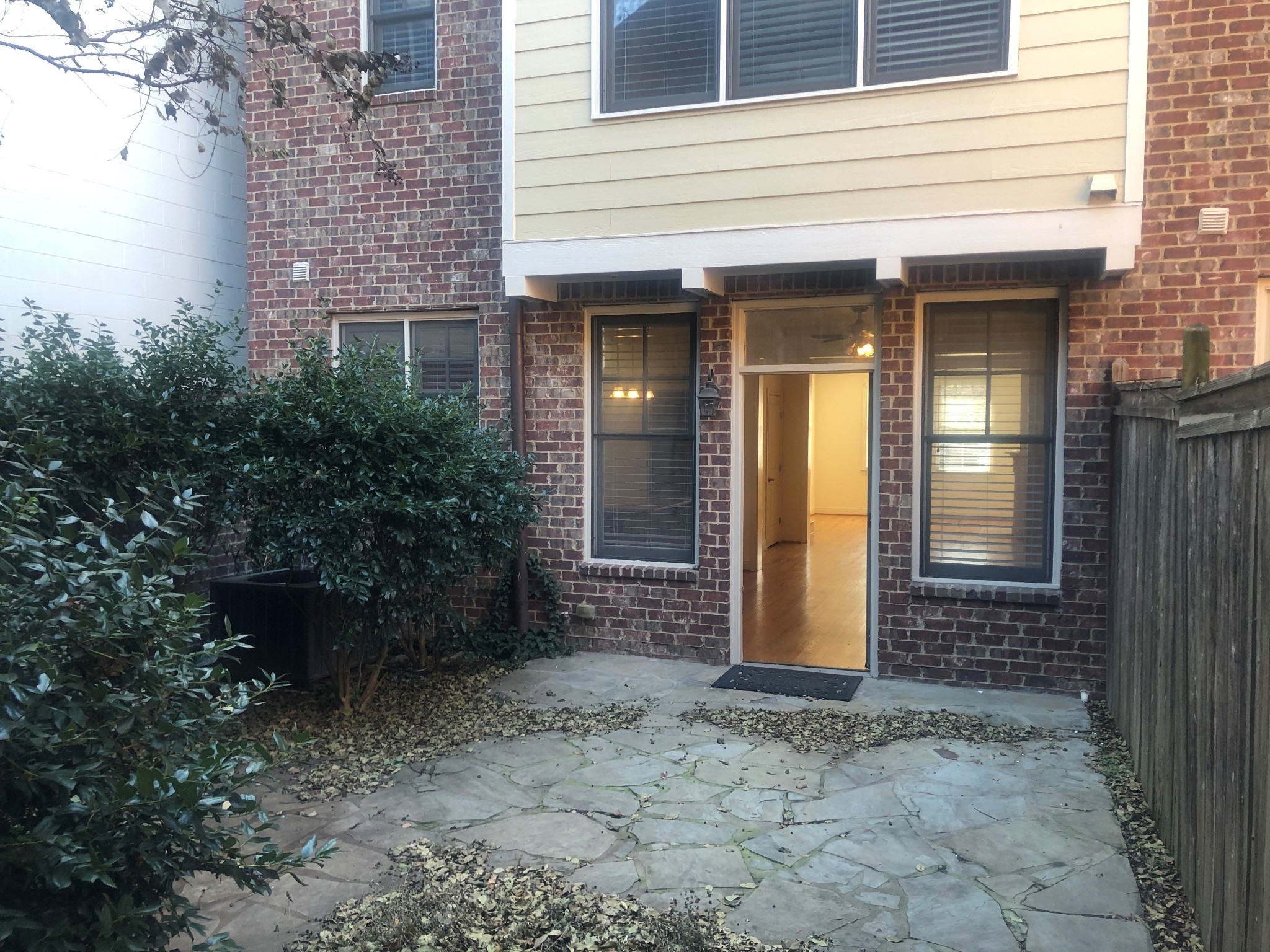 714 4th Ave, N Nashville TN 37219
