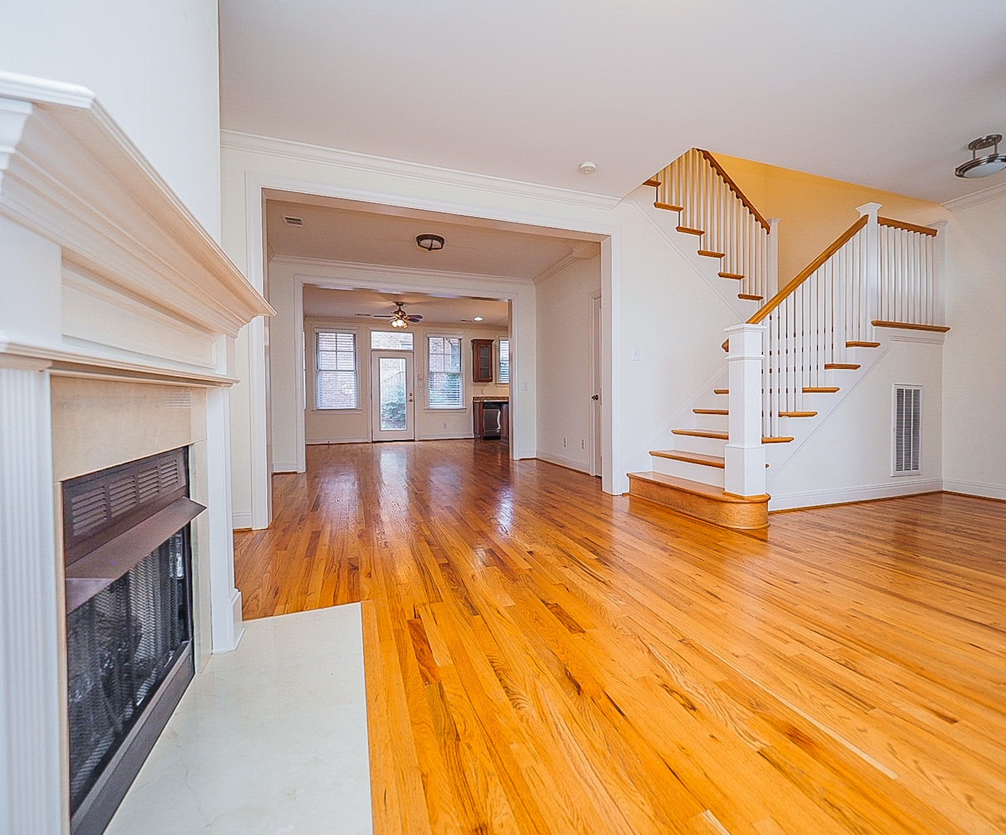 714 4th Ave, N Nashville TN 37219
