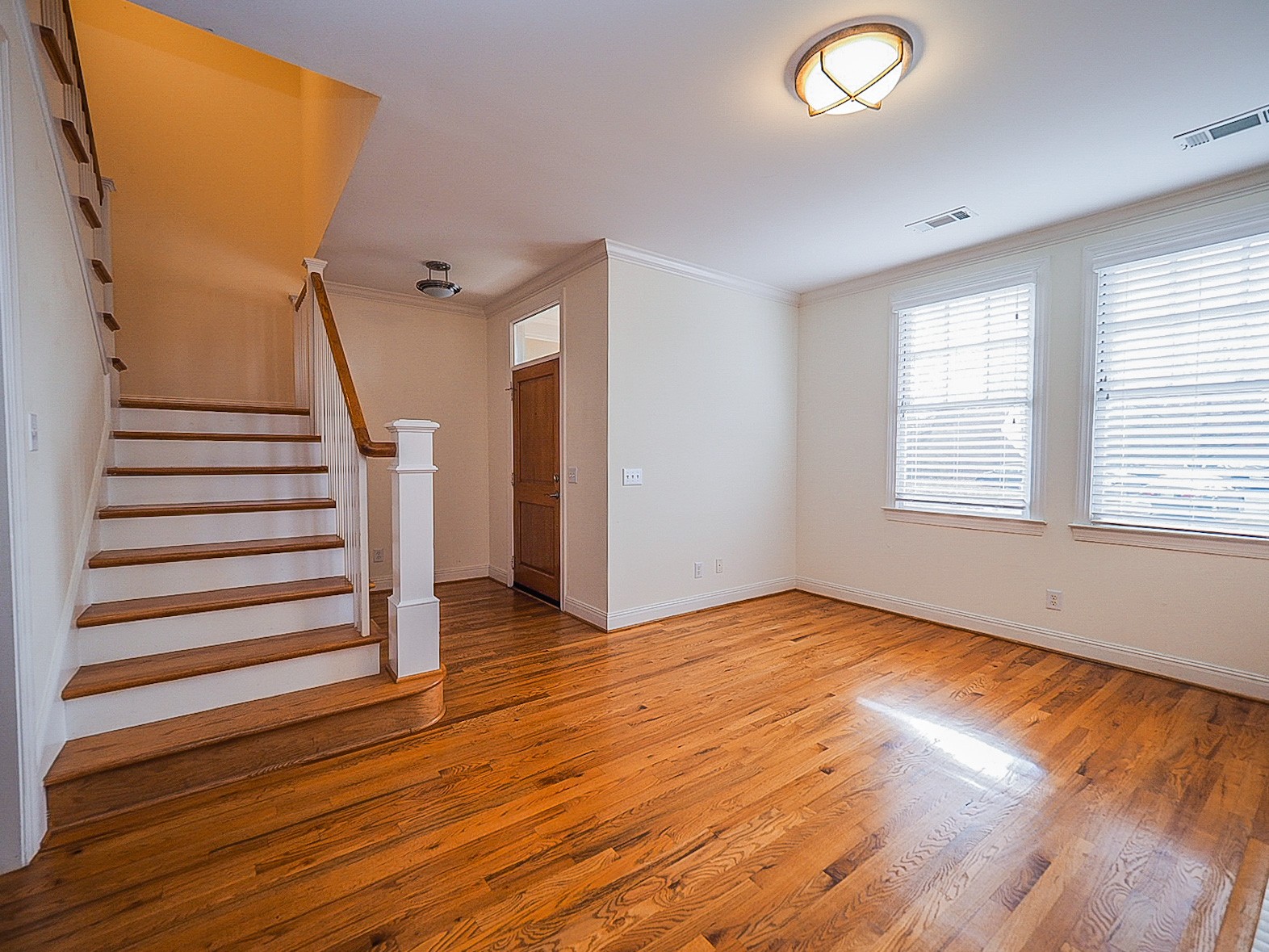 714 4th Ave, N Nashville TN 37219
