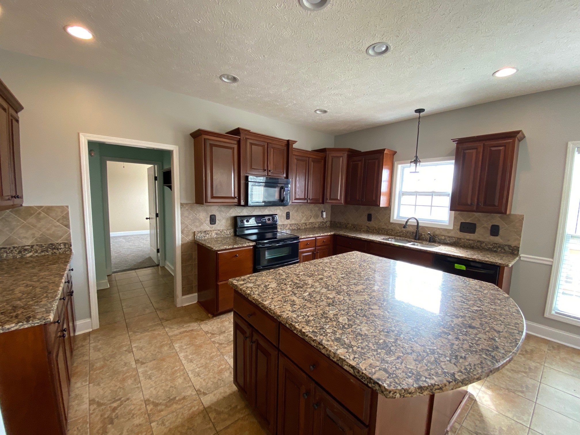 1636 Apache Way Clarksville TN 37042