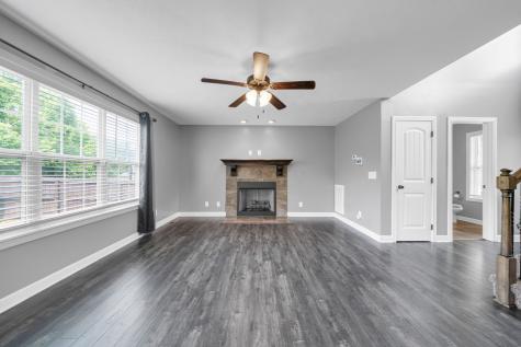 1064 Fuji Lane Clarksville TN 37040