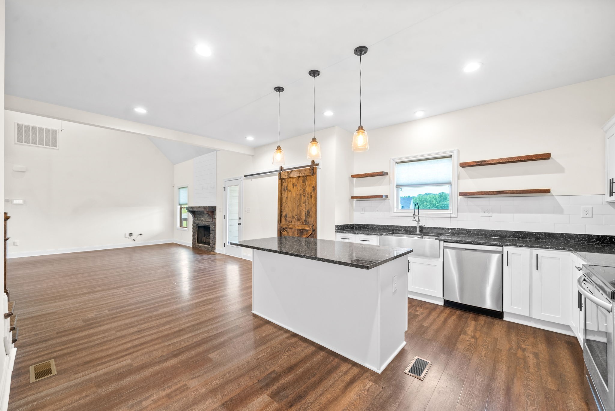 1452 Hickory Point Road Clarksville TN 37043