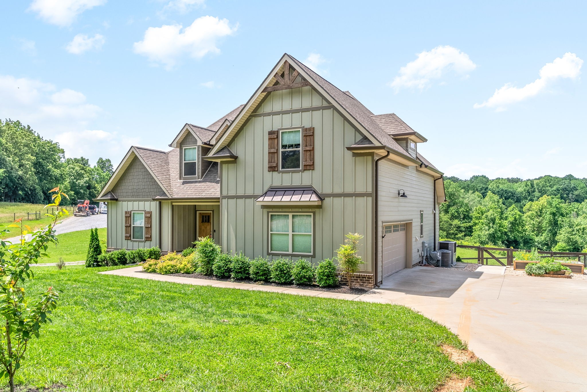 1452 Hickory Point Road Clarksville TN 37043