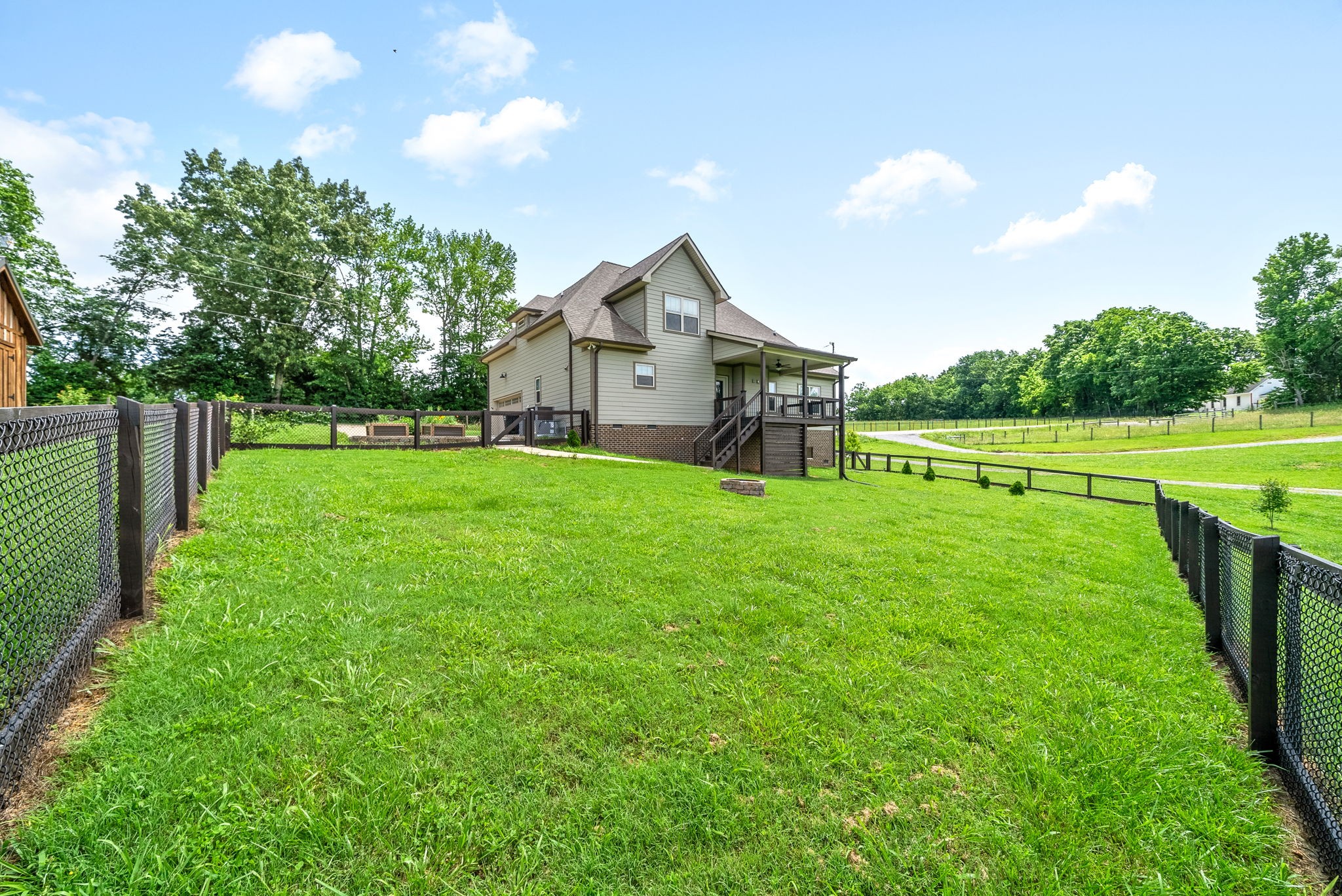 1452 Hickory Point Road Clarksville TN 37043
