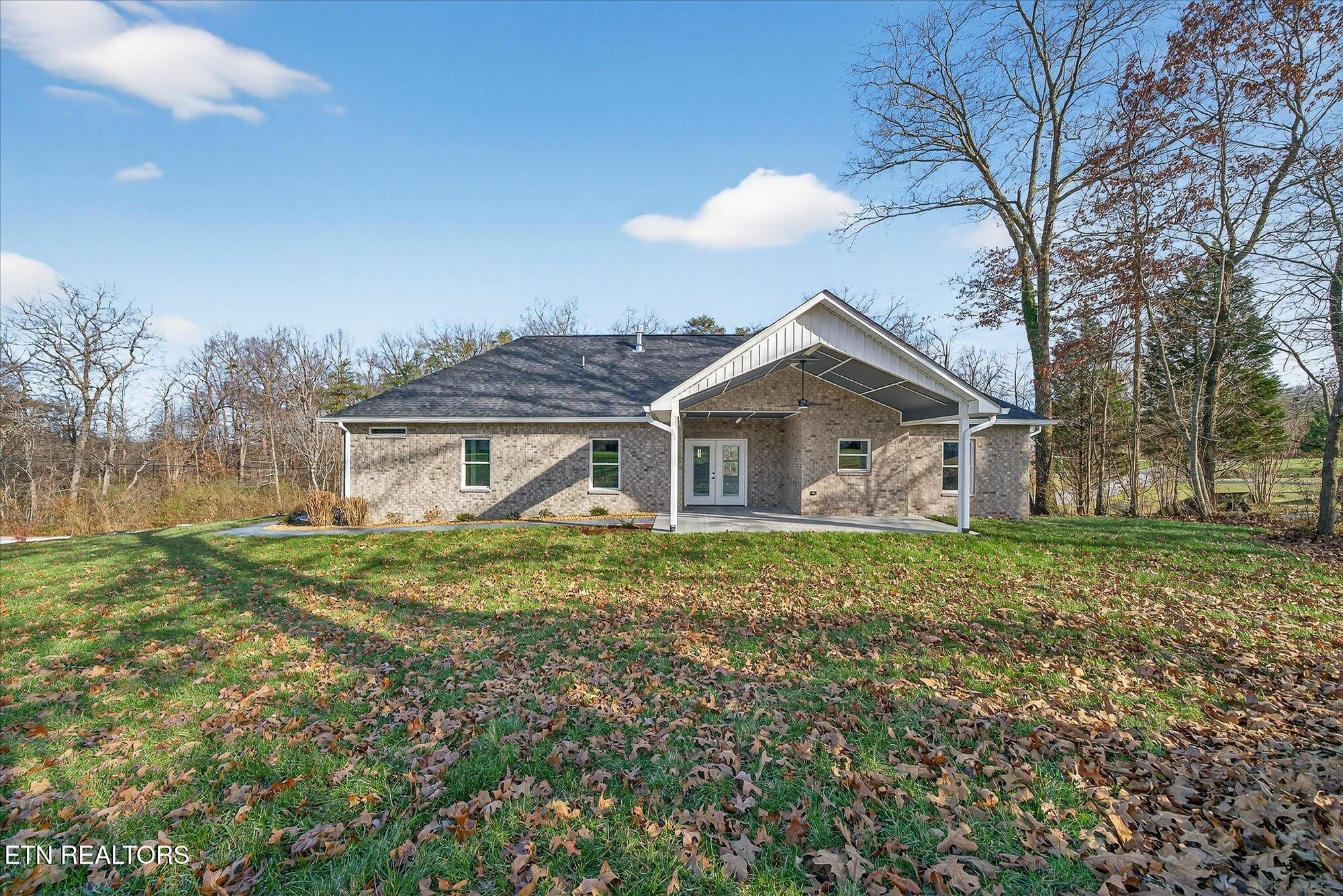 941 E Deer Creek Drive Crossville TN 38571