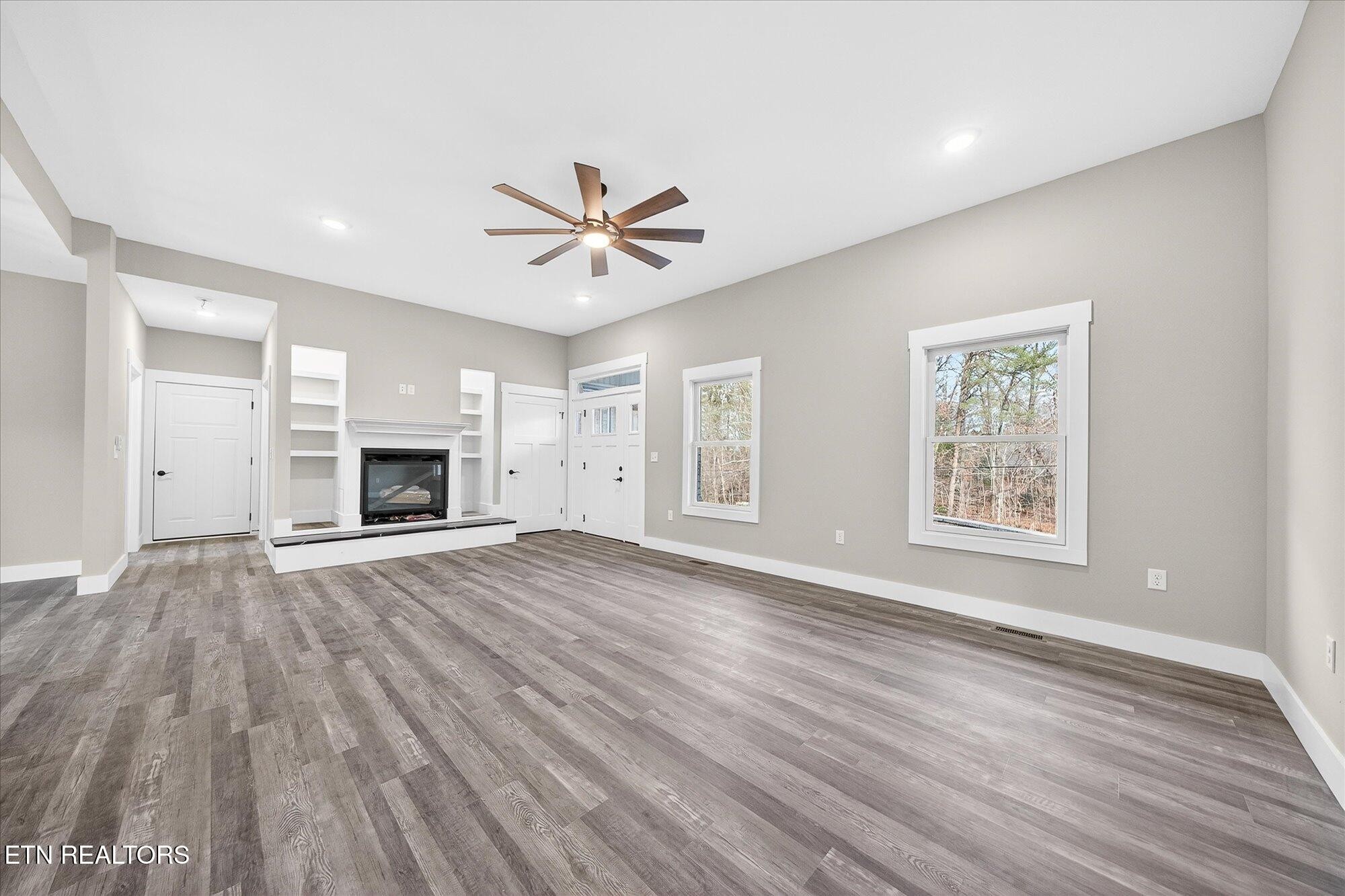 941 E Deer Creek Drive Crossville TN 38571