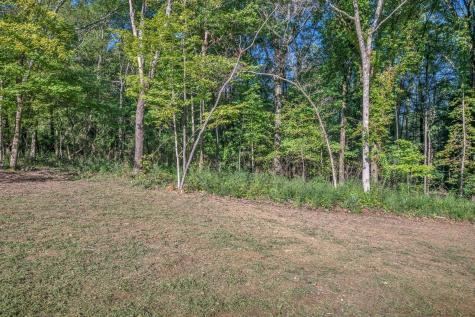 1179 Highway 47, E Dickson TN 37055
