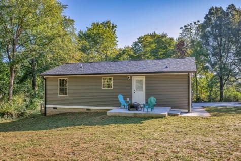 1179 Highway 47, E Dickson TN 37055