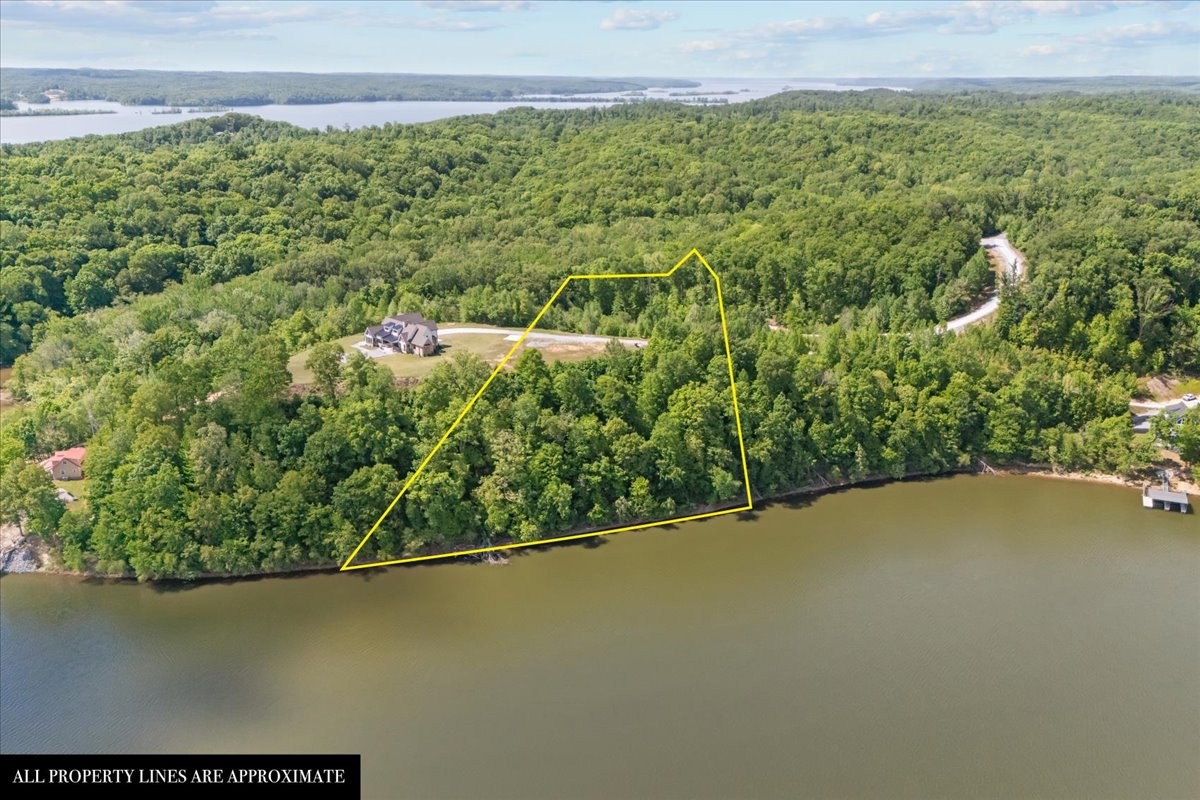 0 Blacks Bluff Stewart TN 37175