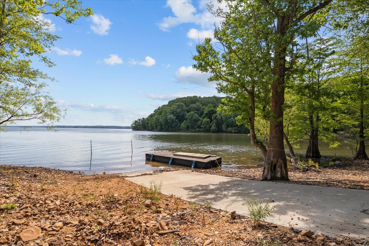 0 Blacks Bluff Stewart TN 37175
