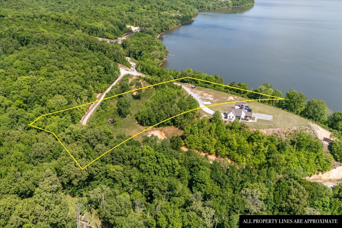0 Blacks Bluff Stewart TN 37175