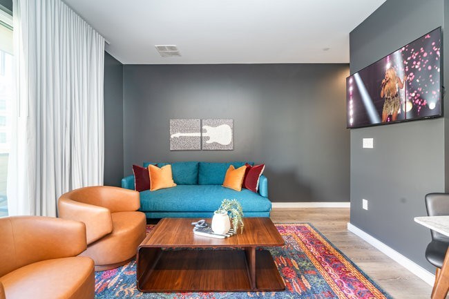 50 Music Sq, W Nashville TN 37203