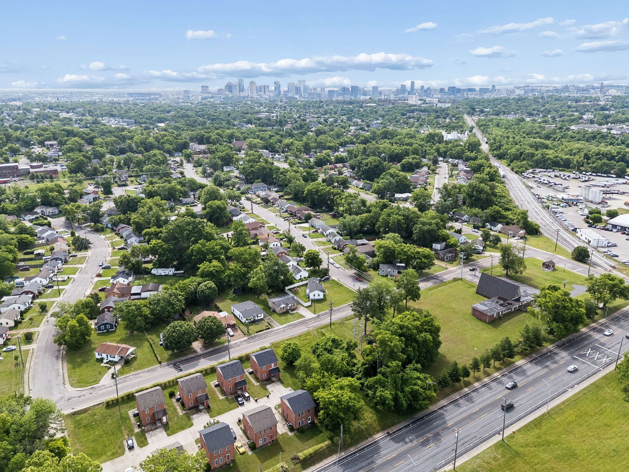 1811 28th Ave, N Nashville TN 37208