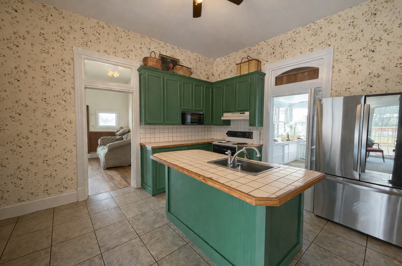 963 Liberty Pike Bell Buckle TN 37020