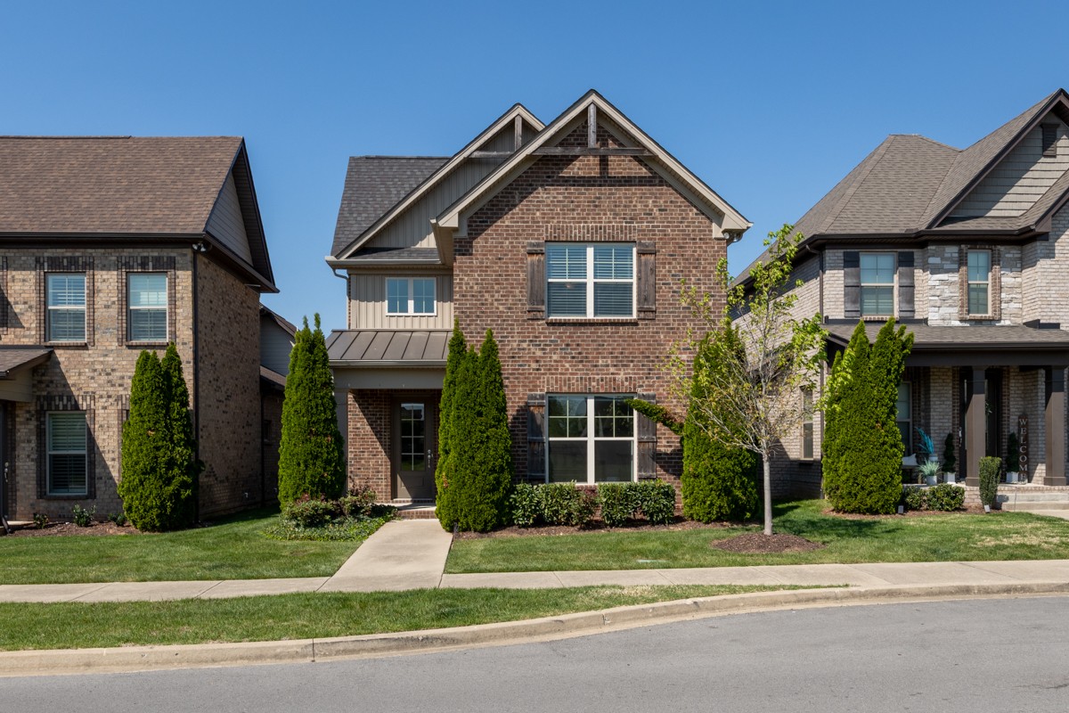 1068 Ambling Way Gallatin TN 37066