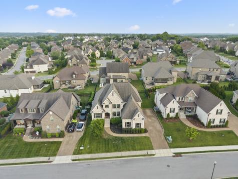 5005 Wallaby Drive Spring Hill TN 37174
