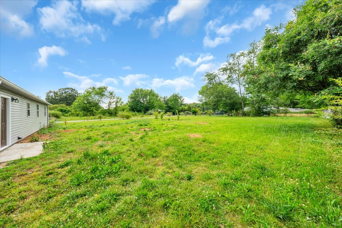 72 W 1st Street Hillsboro TN 37342