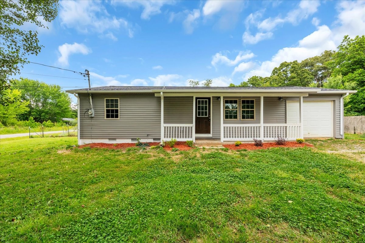 72 W 1st Street Hillsboro TN 37342