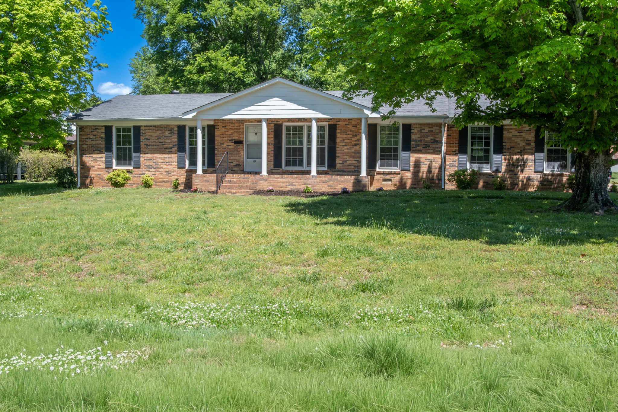 968 Galloway Street Lewisburg TN 37091